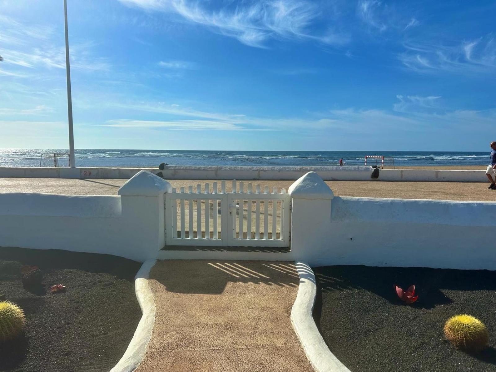 Luxury Villa Sea Front -La Orilla Playa Honda  Exteriör bild